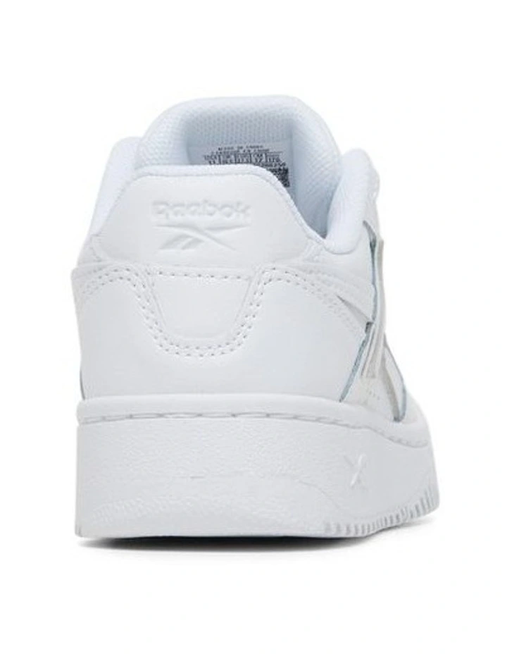 Atr Chill Sneakers in White