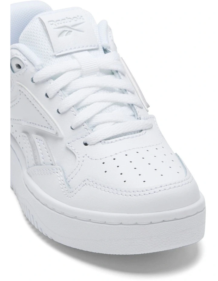 Atr Chill Sneakers in White