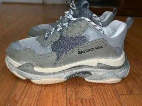 Balenciaga | Triple S Sneakers | Grey