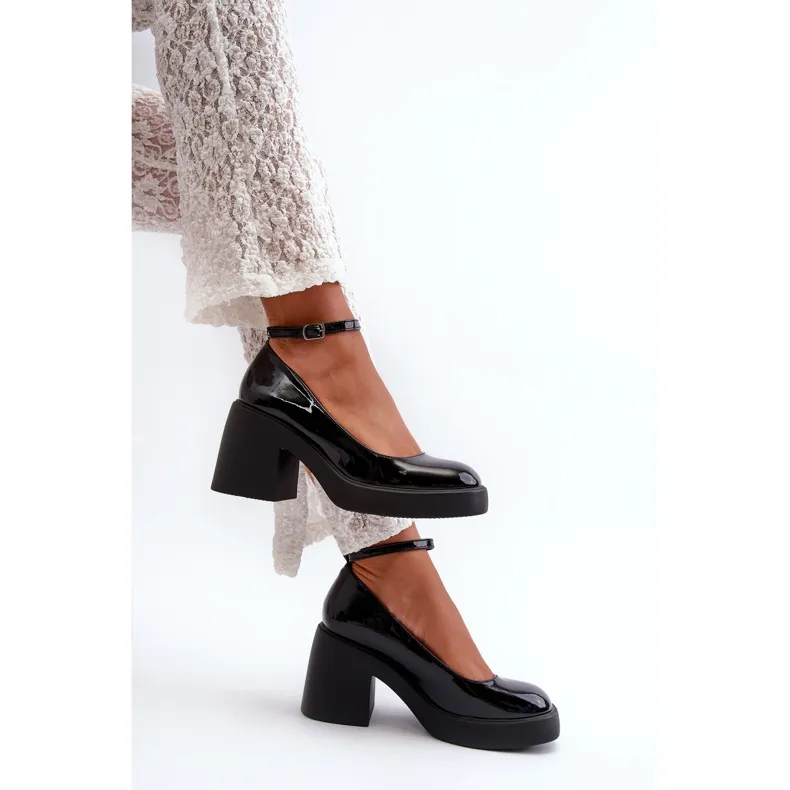 Black Patent Pumps With Massive Heels Effiba