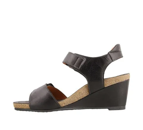 Buckle Up Wedges Sandals Black