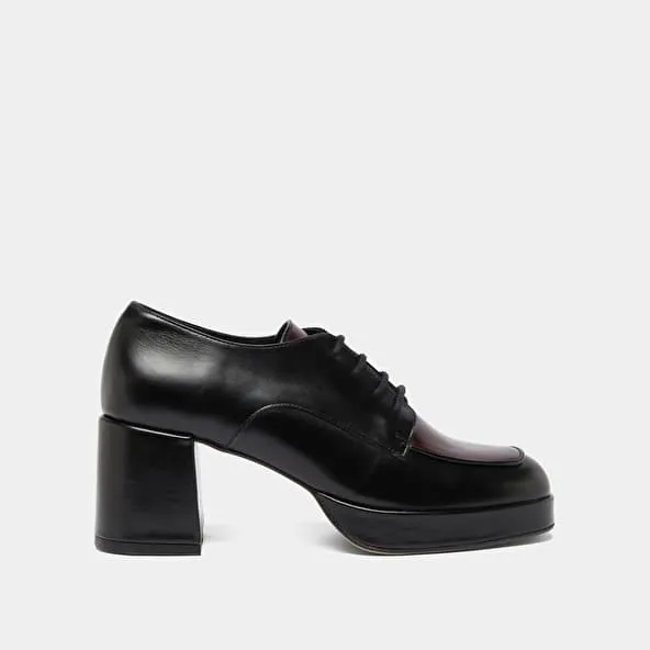 Derbies with heels in black and burgundy leather