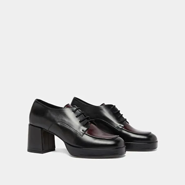 Derbies with heels in black and burgundy leather