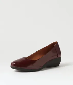 DIANA FERRARI Geanize Burgundy Patent Leather Wedges