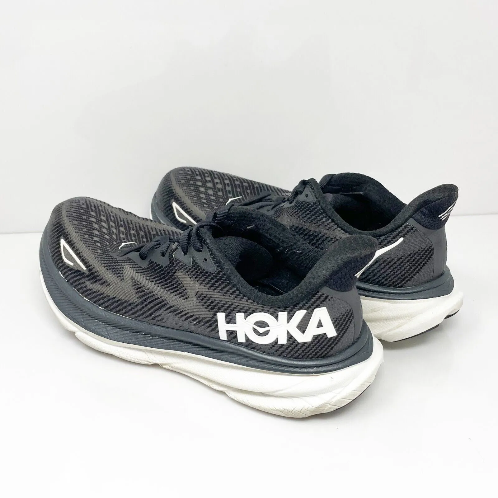 Hoka One One Mens Clifton 9 1132210 BWHT Black Running Shoes Sneakers Size 8 2E