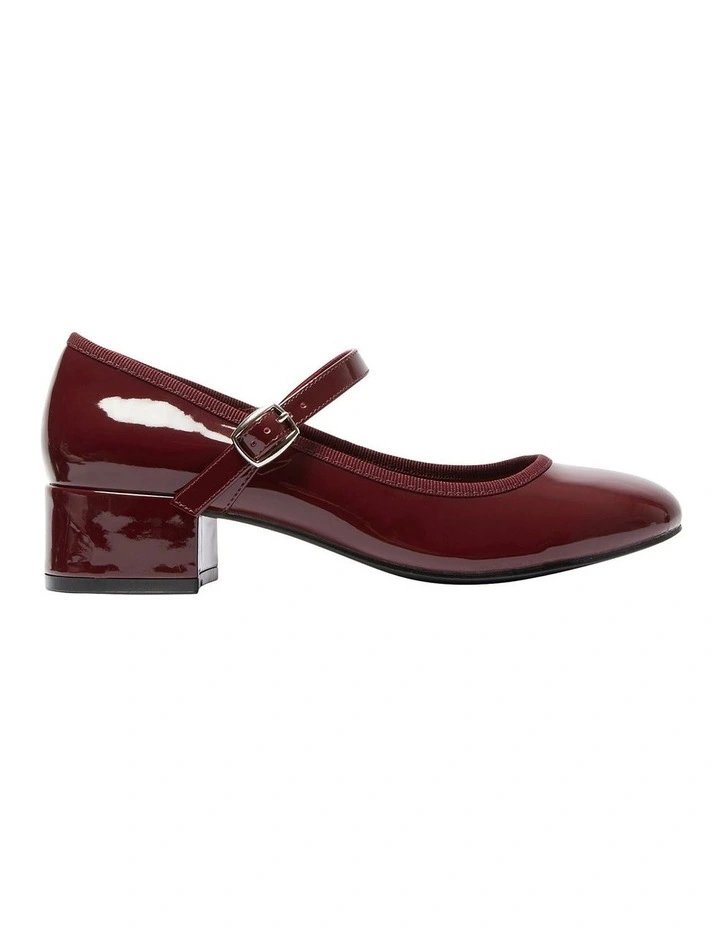 Juliet Heeled Pumps in Cherry Patent