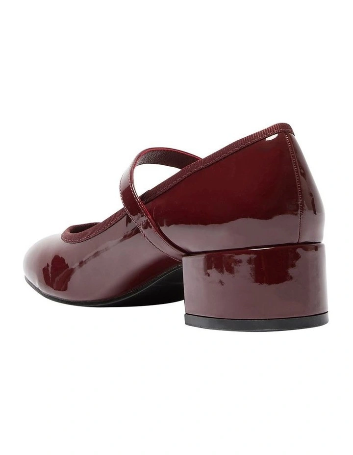 Juliet Heeled Pumps in Cherry Patent