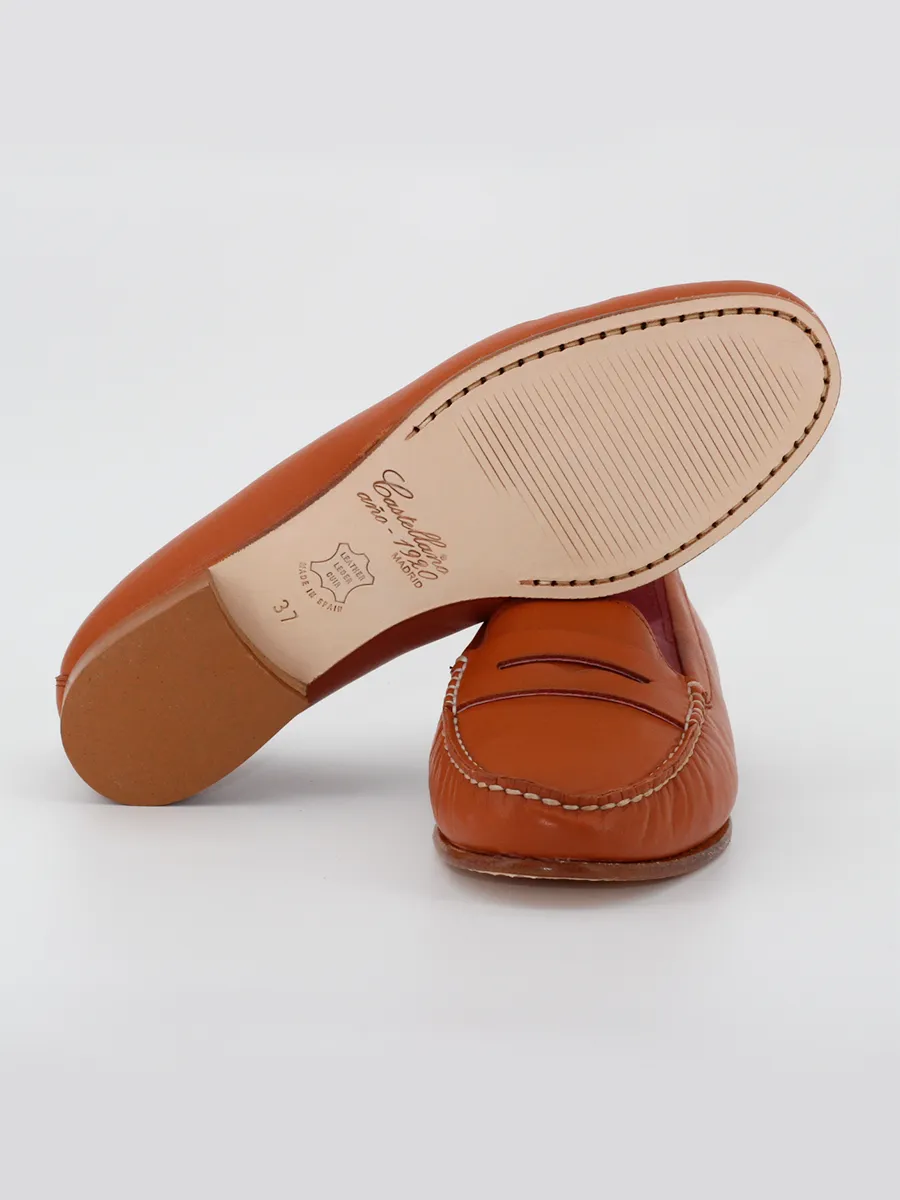 Woman's leather Capri moccasins in tan color