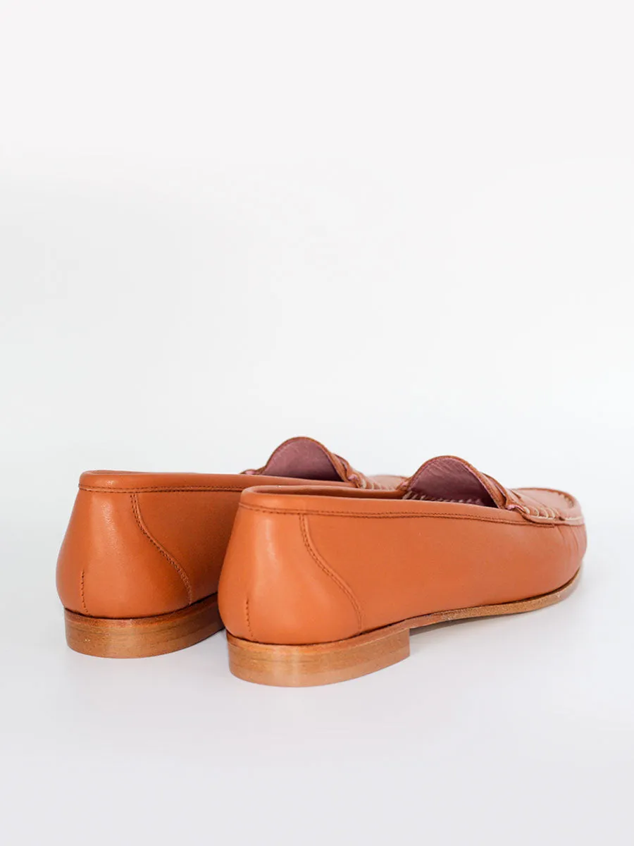 women's leather Roma moccasins in tan color