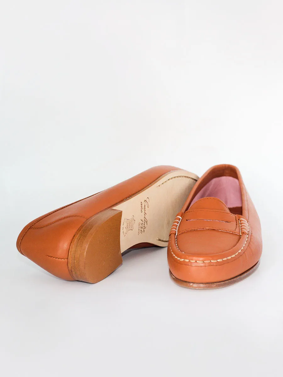 women's leather Roma moccasins in tan color