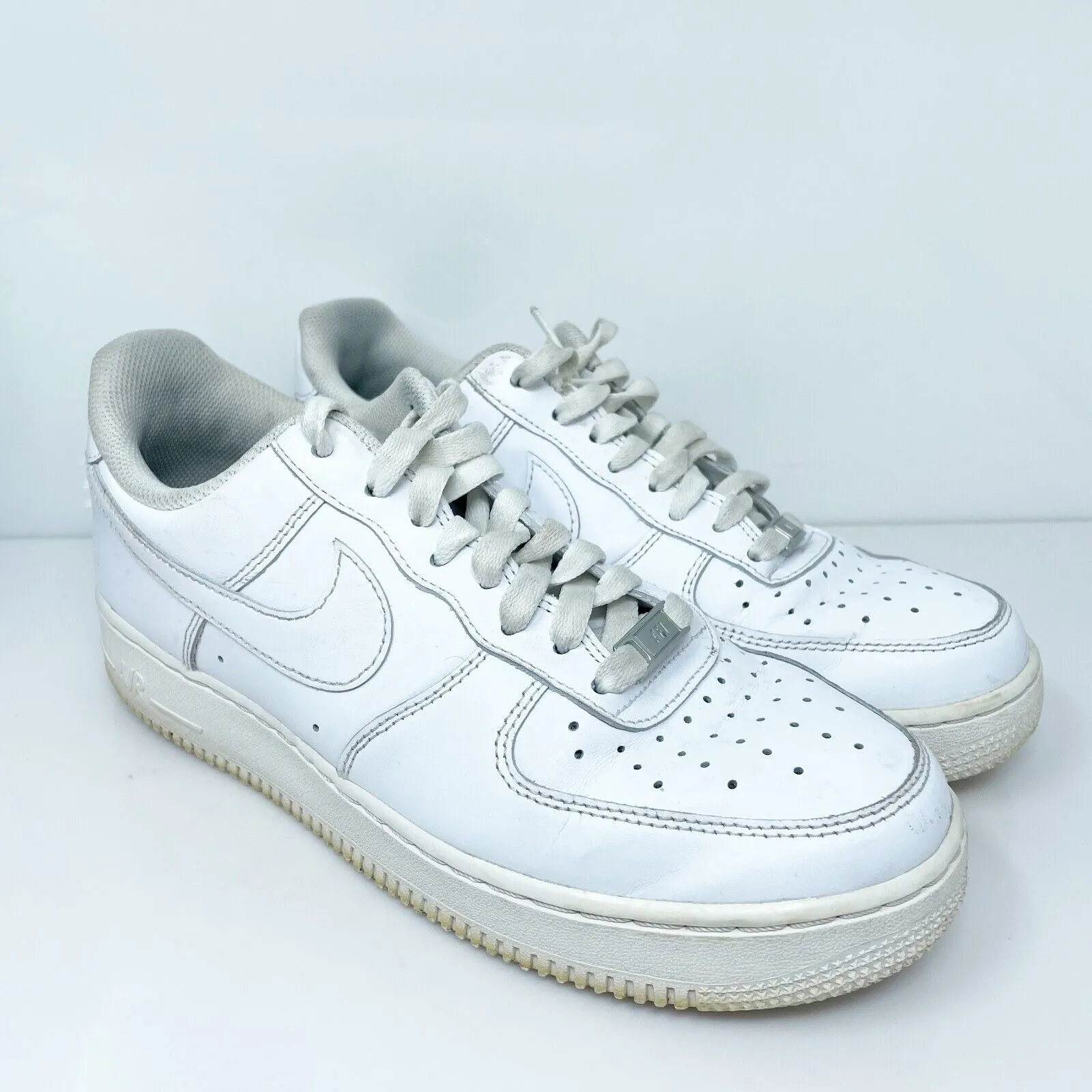 Nike Mens Air Force 1 07 CW2288-111 White Casual Shoes Sneakers Size 8.5