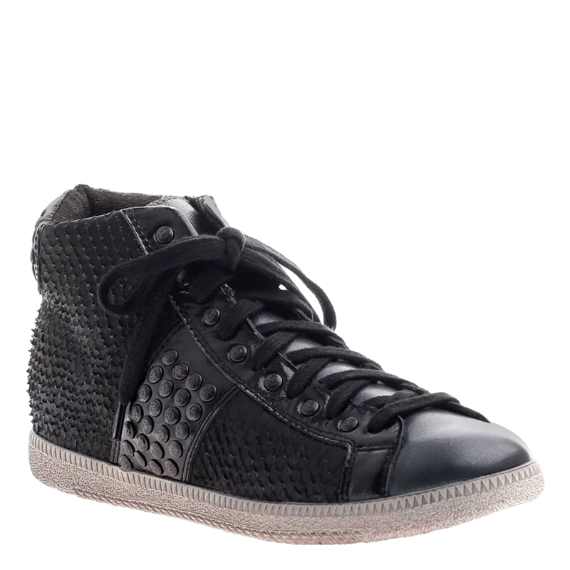 OTBT Women's Samsula 2 Sneaker