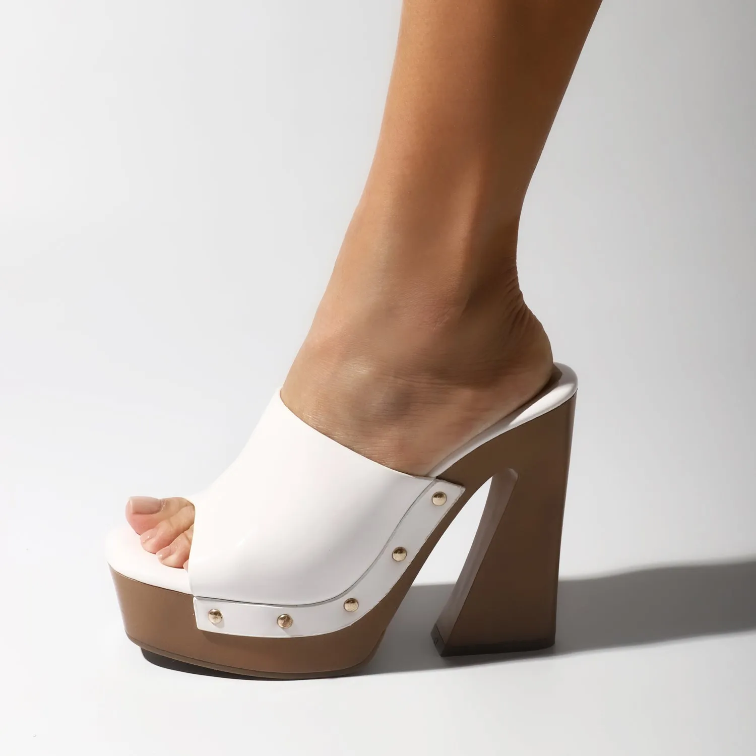 White Bety Platforms