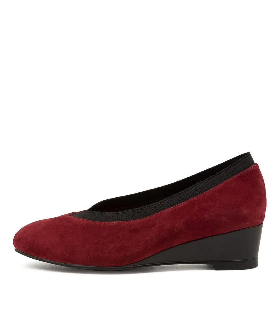 SUPERSOFT Button Berry Black Suede Wedges