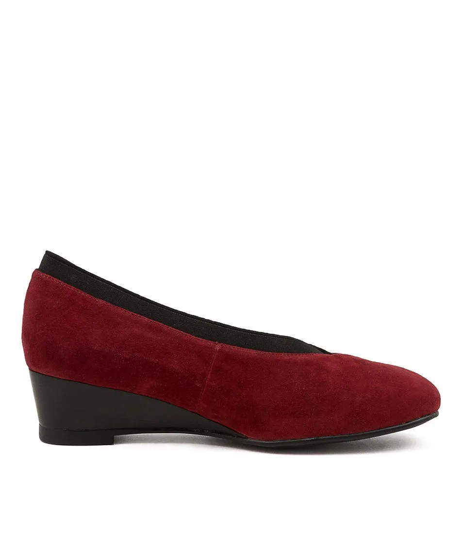 SUPERSOFT Button Berry Black Suede Wedges