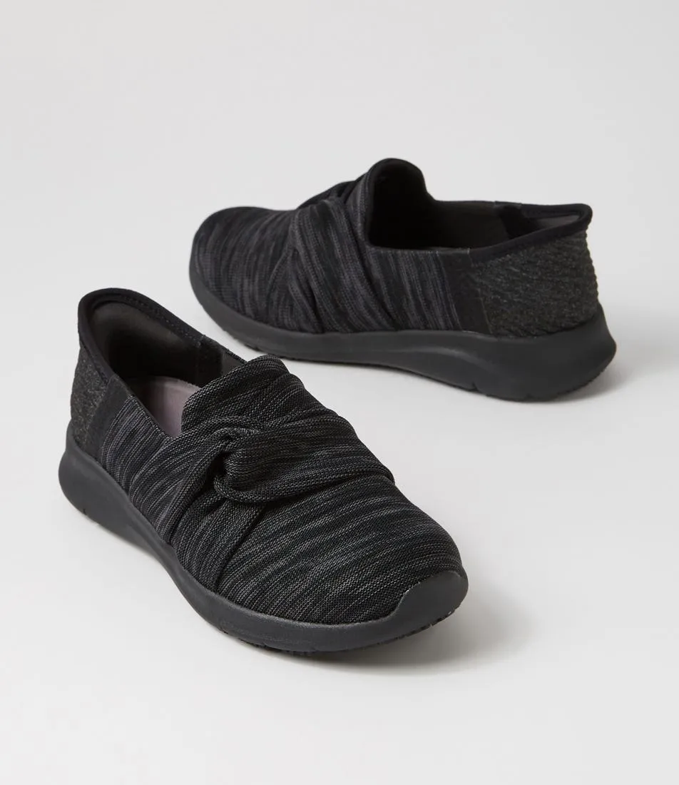 SUPERSOFT Kurses Black Fabric Sneakers