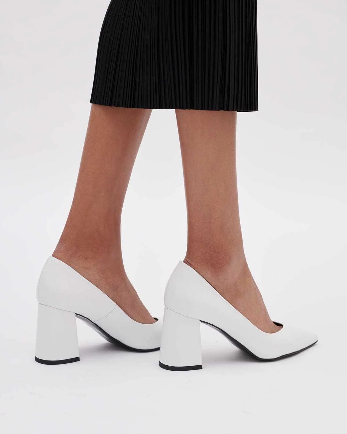 The Perfect Pump - White