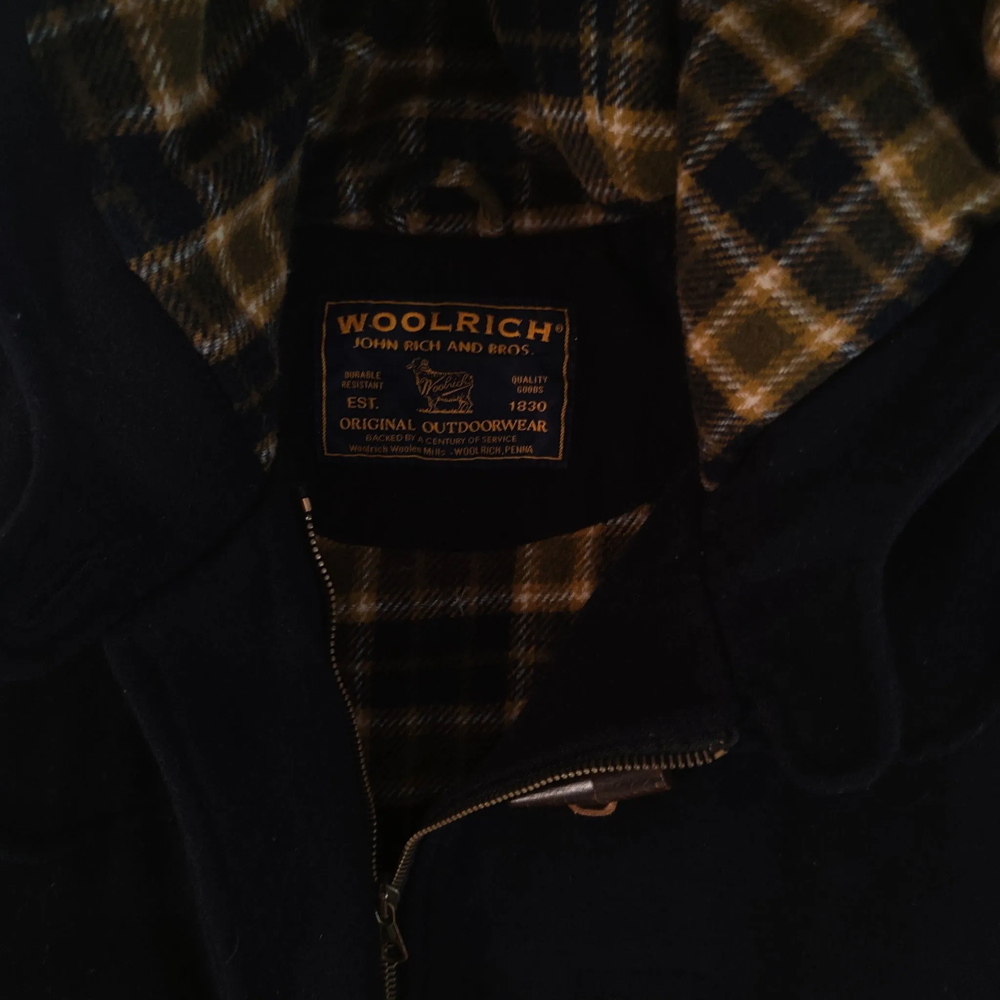 Vintage Woolrich women's navy wool duffle coat