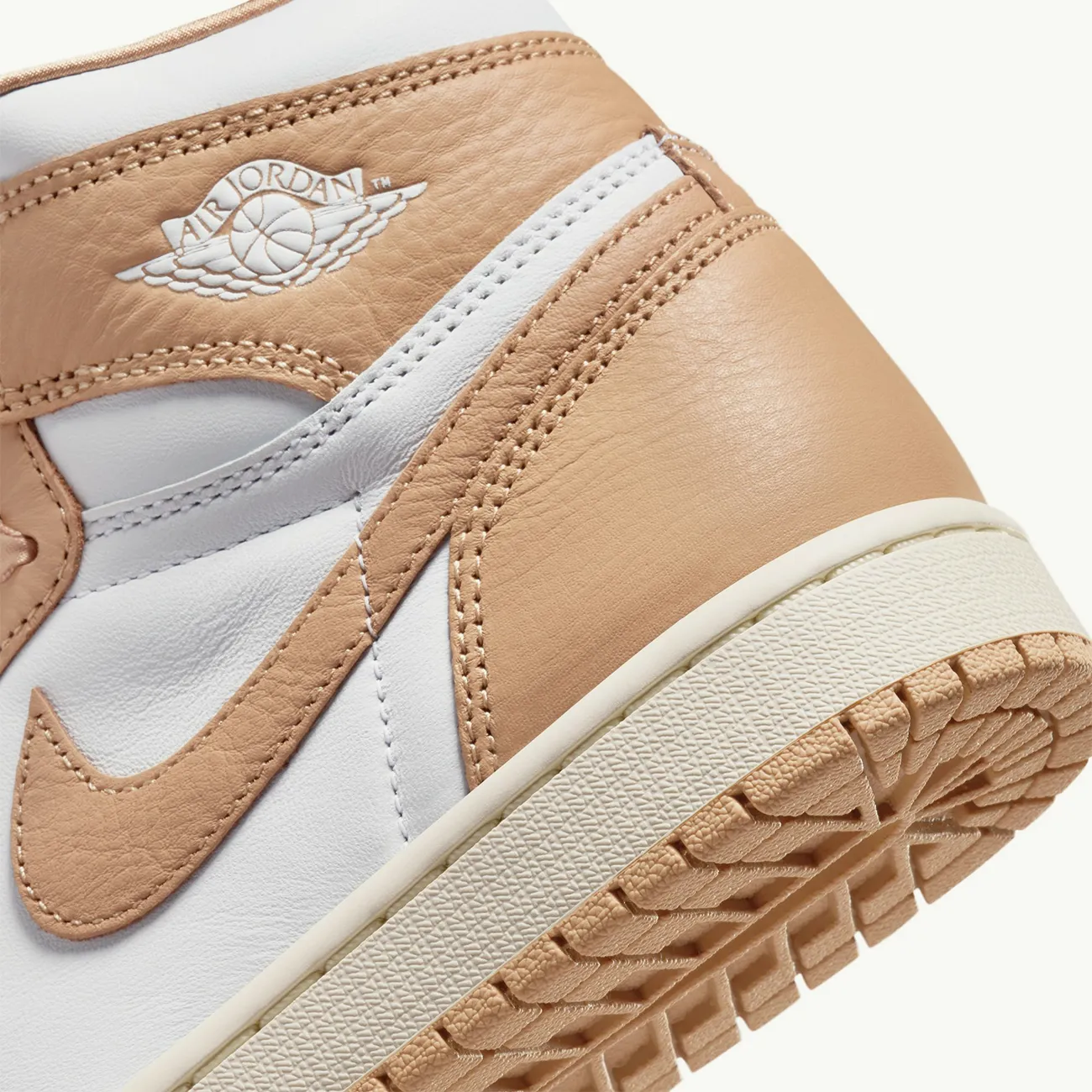 Women's Air Jordan 1 Retro High OG - Praline/White