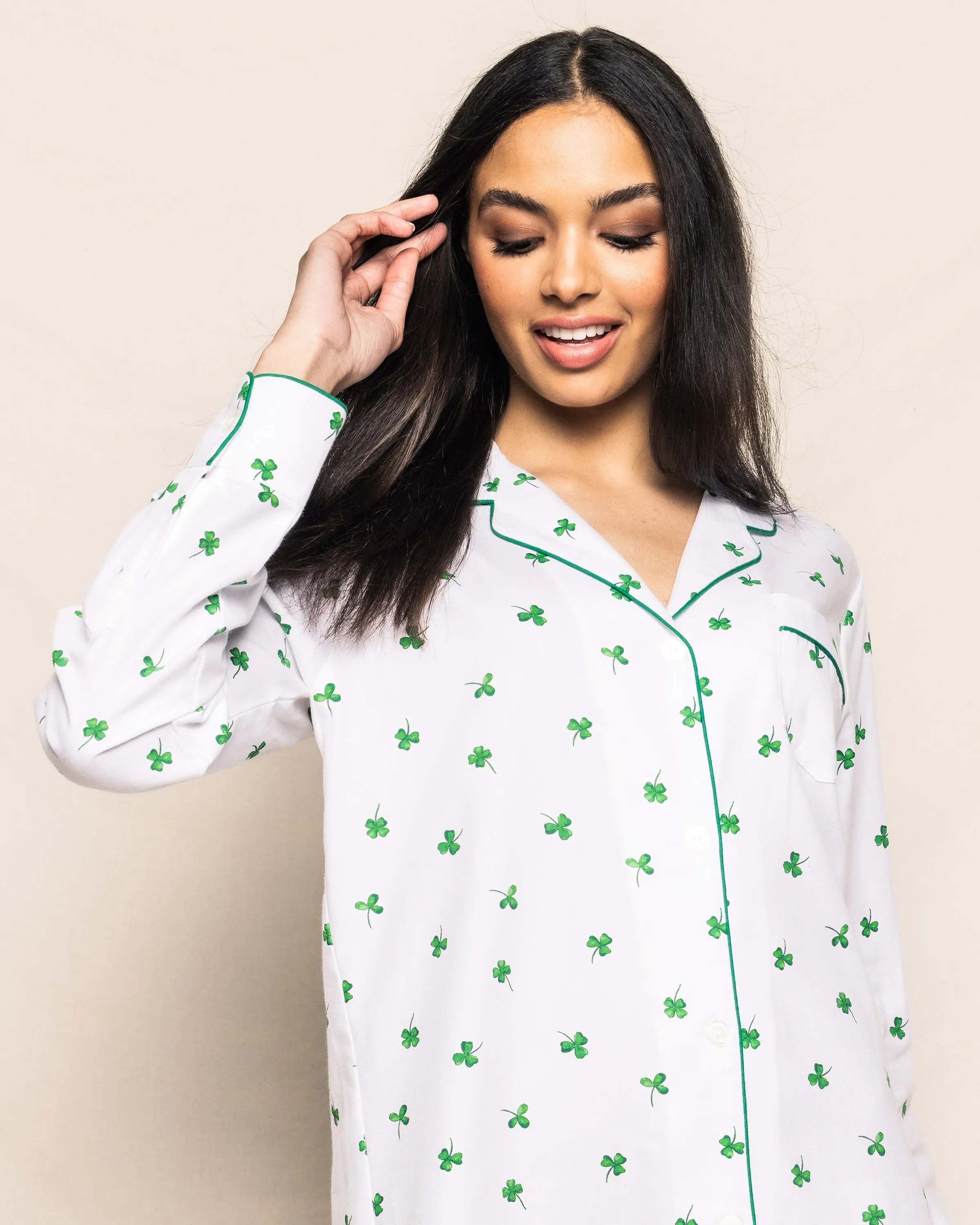 Shamrocks Nightshirt